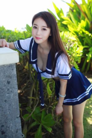 戴眼镜的秘书_高清完整版观看